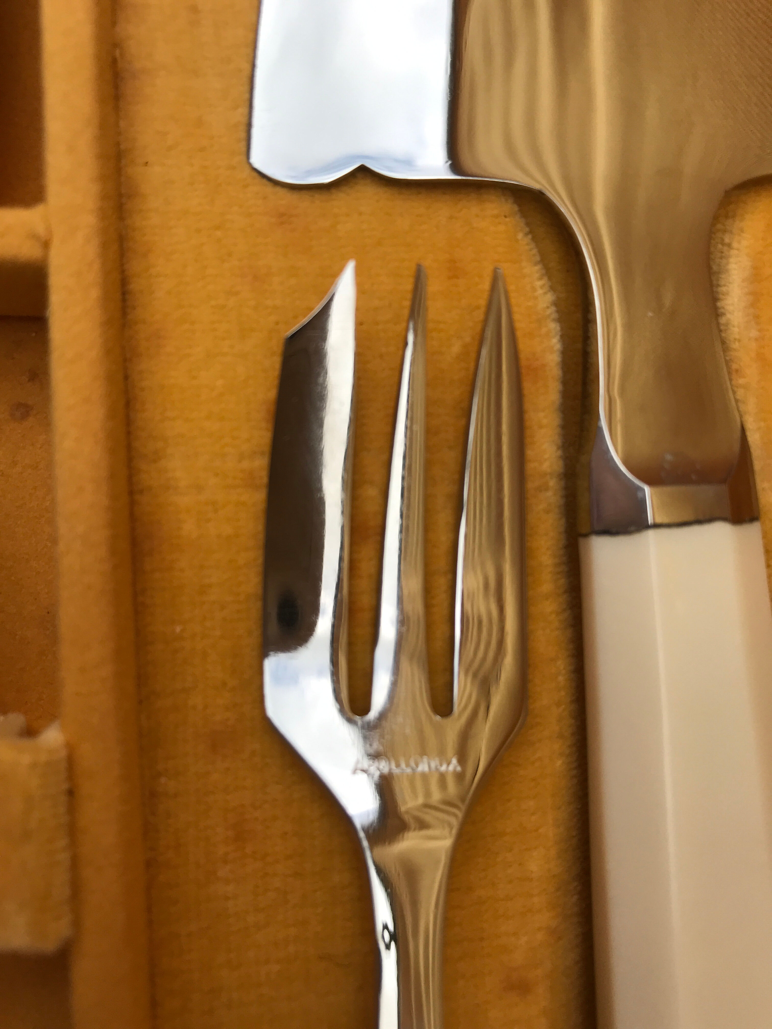 Vintage Pollinox cake service