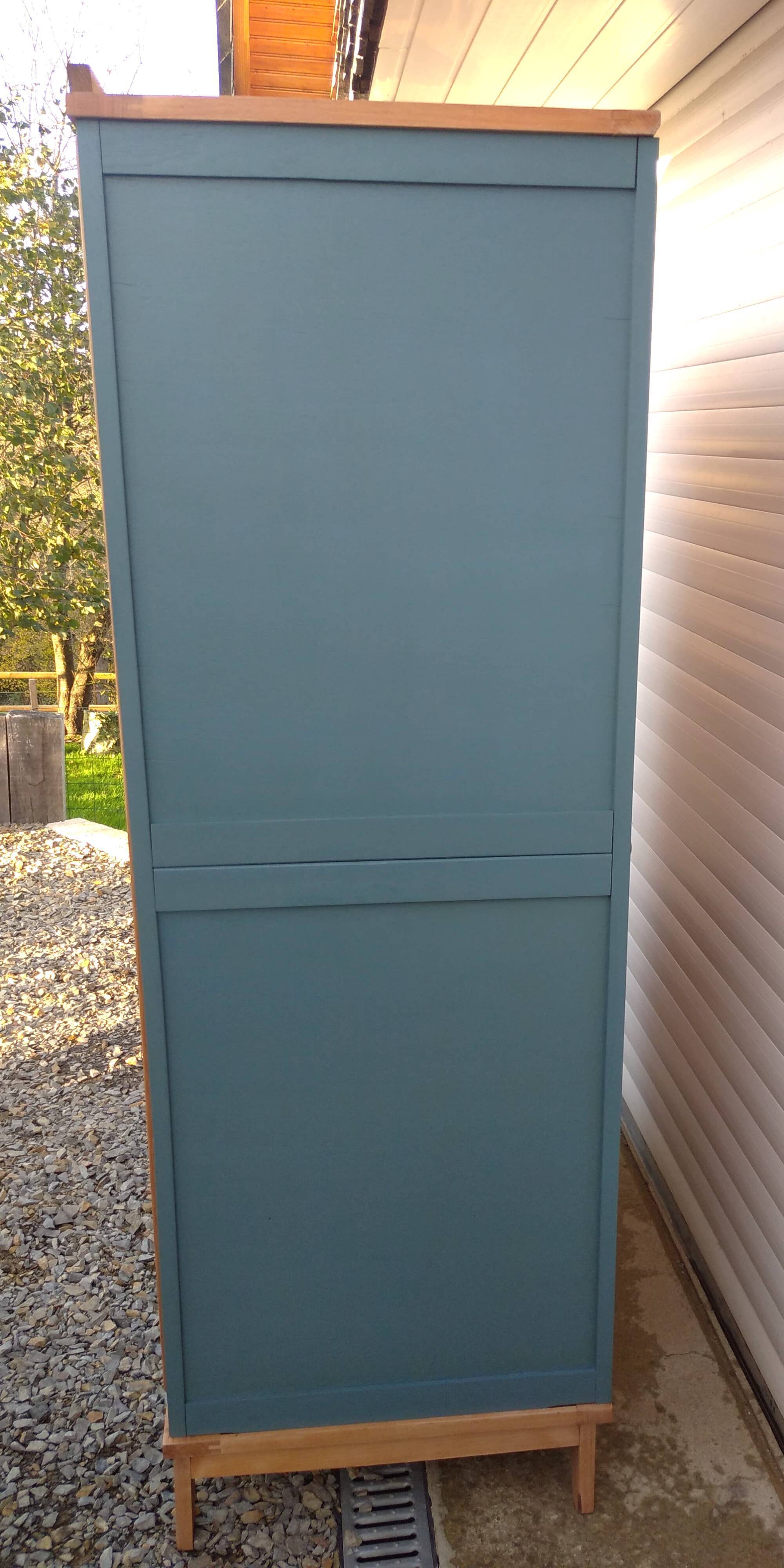 Vintage wardrobe feet compass sliding doors