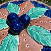 Illusion pie dish blueberry pie