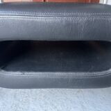 ‘Magazine’ easy chair and 2-seater by Michael Young