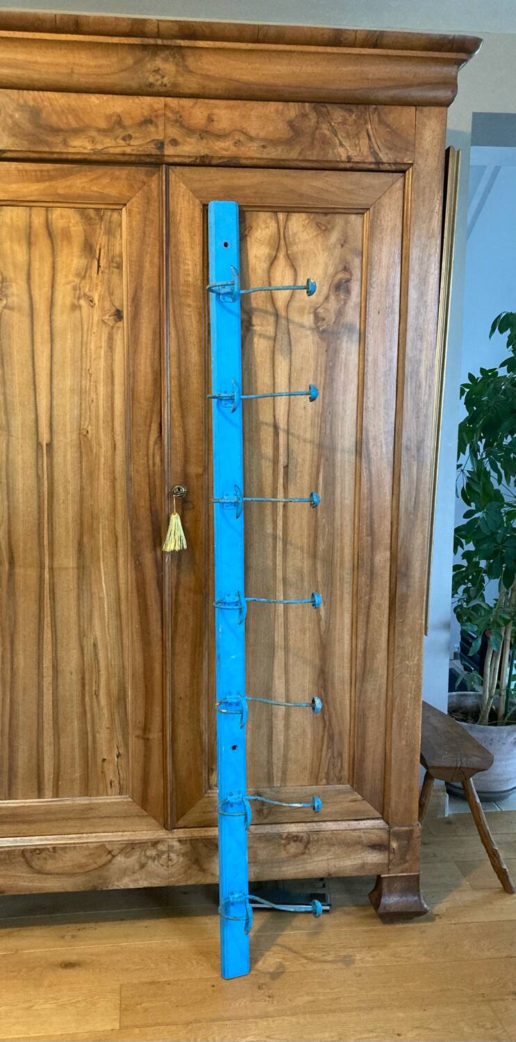 Wall-mounted coat rack with 7 hooks, length 191 cm