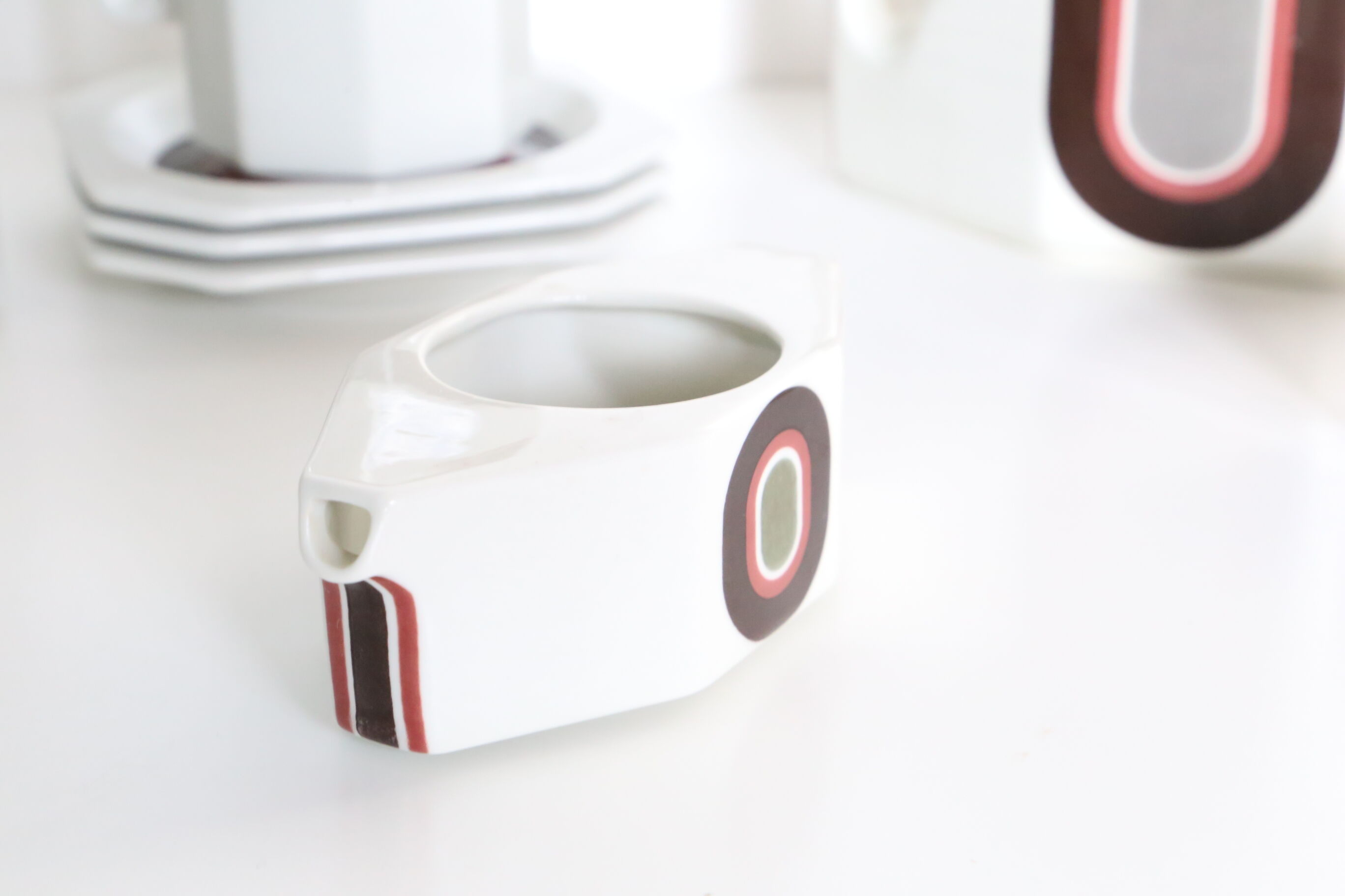 Coffee service from the Villeroy and Boch avant-garde range