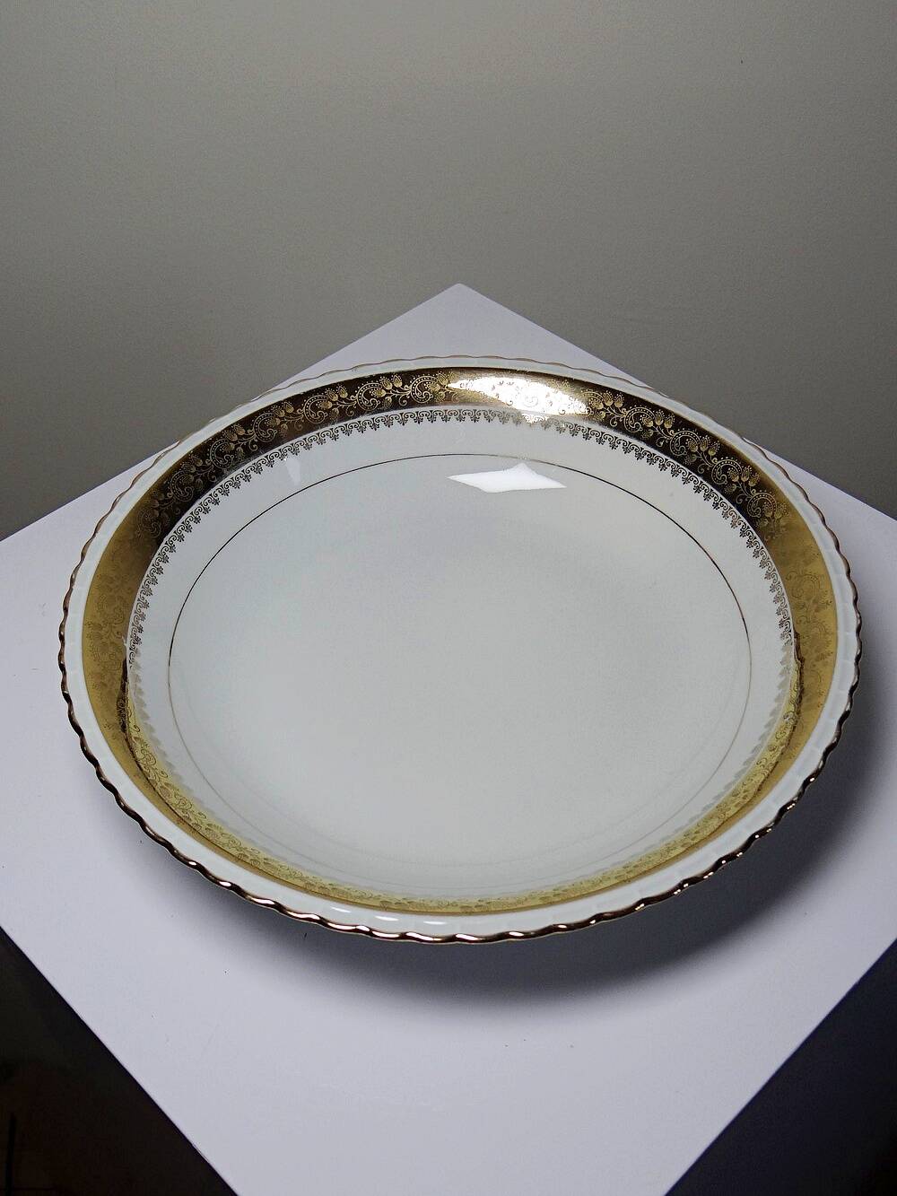 Vintage deep plate in gilded Limoges porcelain, ADP L Royal