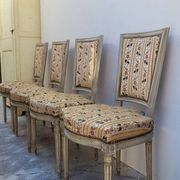 Série de 4 chaises de style Louis XVI ancienne