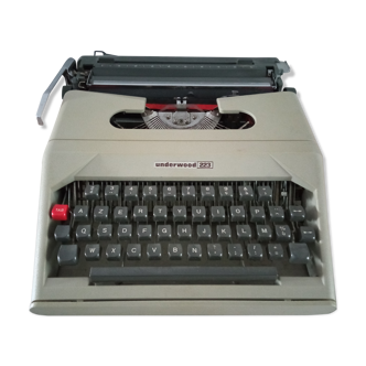 Underwood 223 typewriter