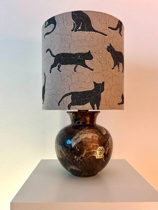 Lampe de table charmante pour les amoureux des chats - nouvellement assemblée