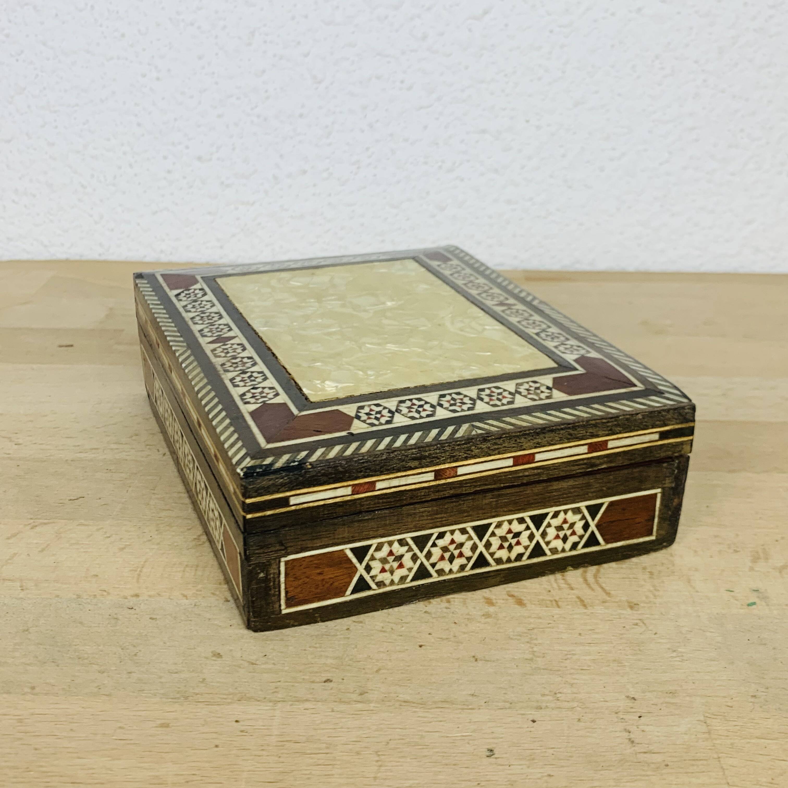 Mother-of-pearl and wood marquetry jewelry box