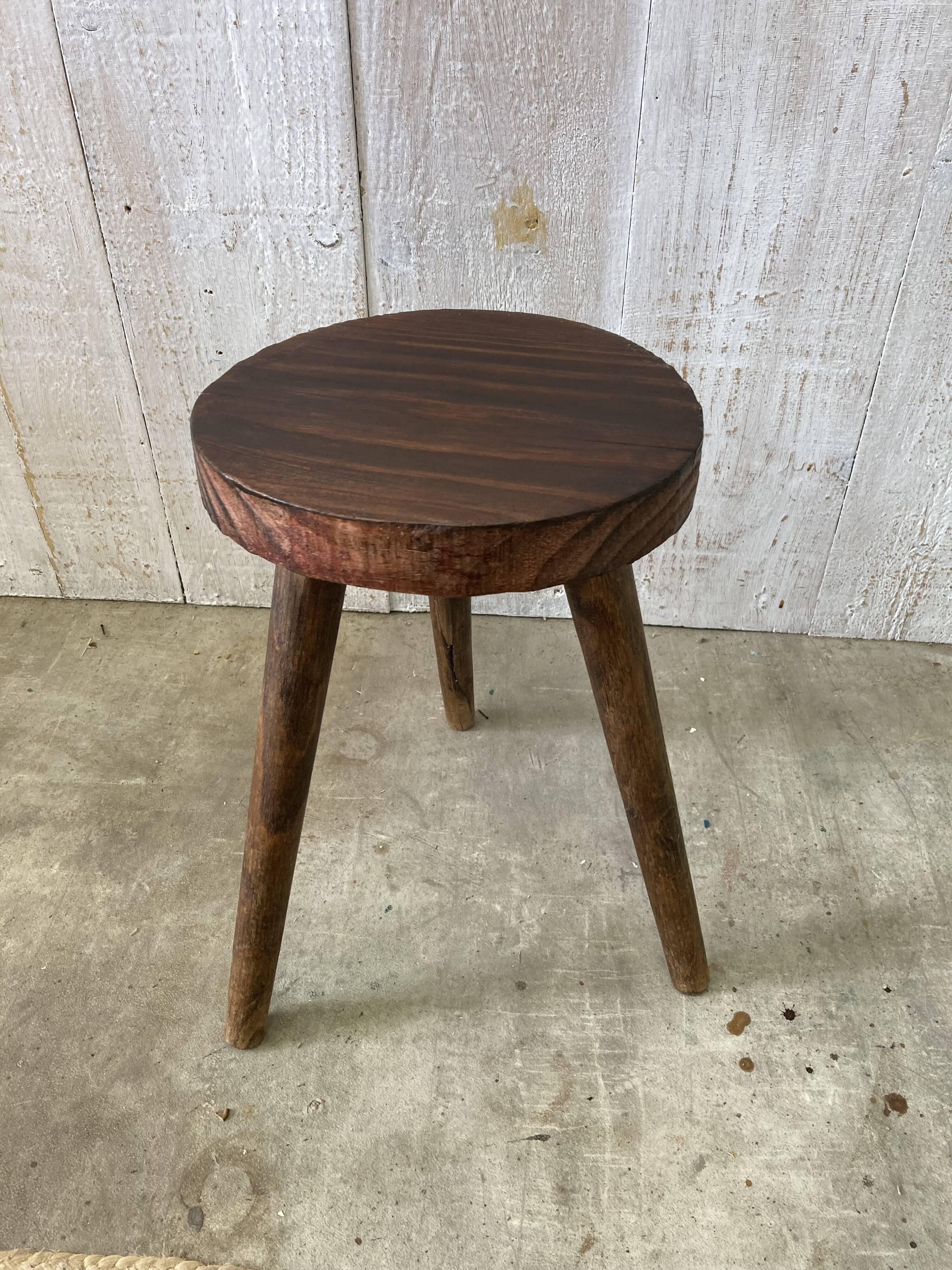 Tripod stool