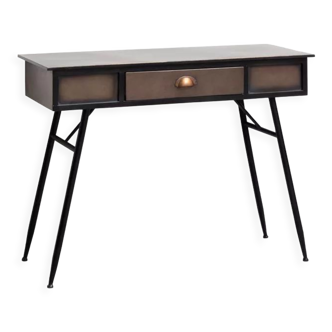 Metal console