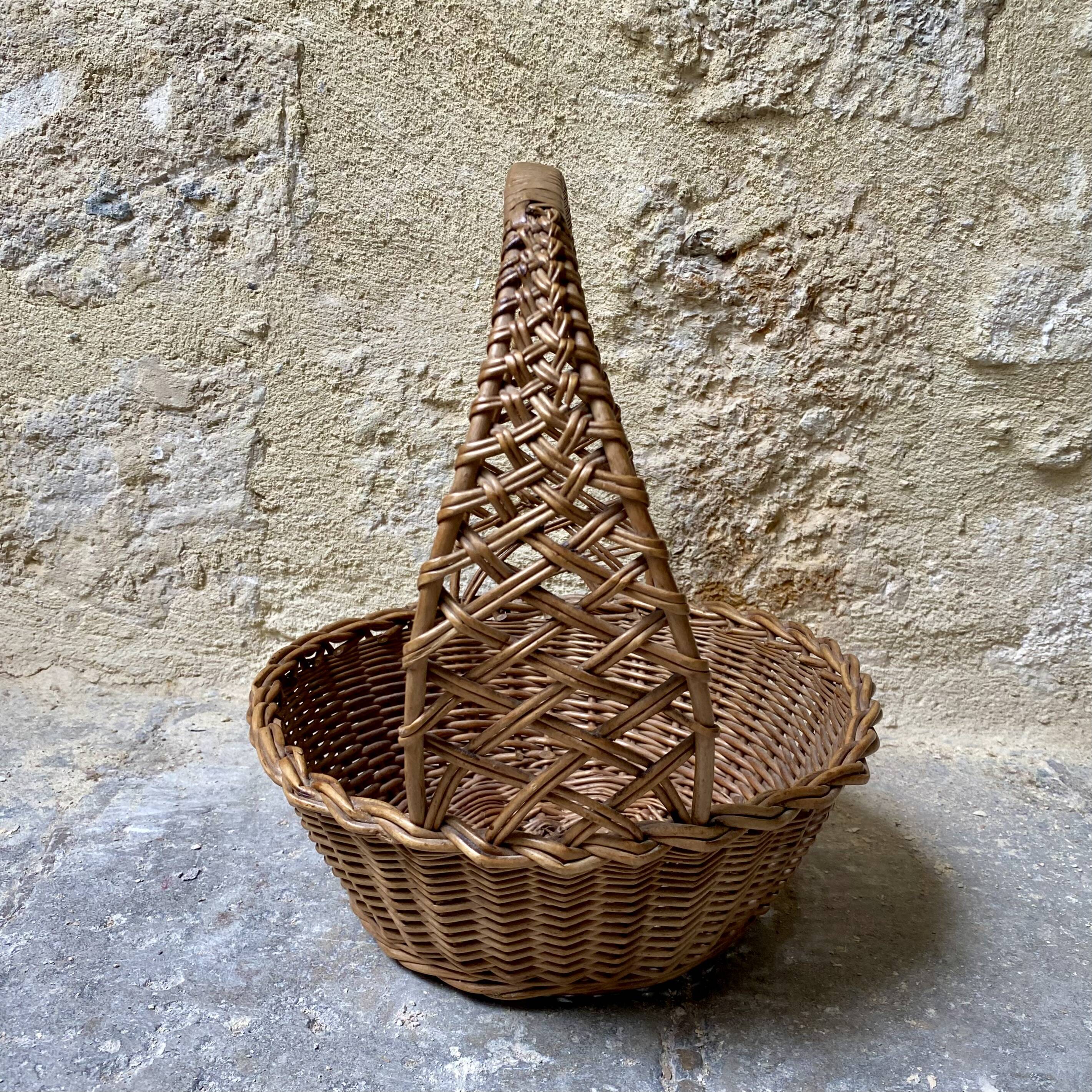 Wicker basket