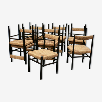 12 mulched chairs