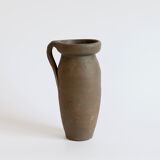 Earthen vase