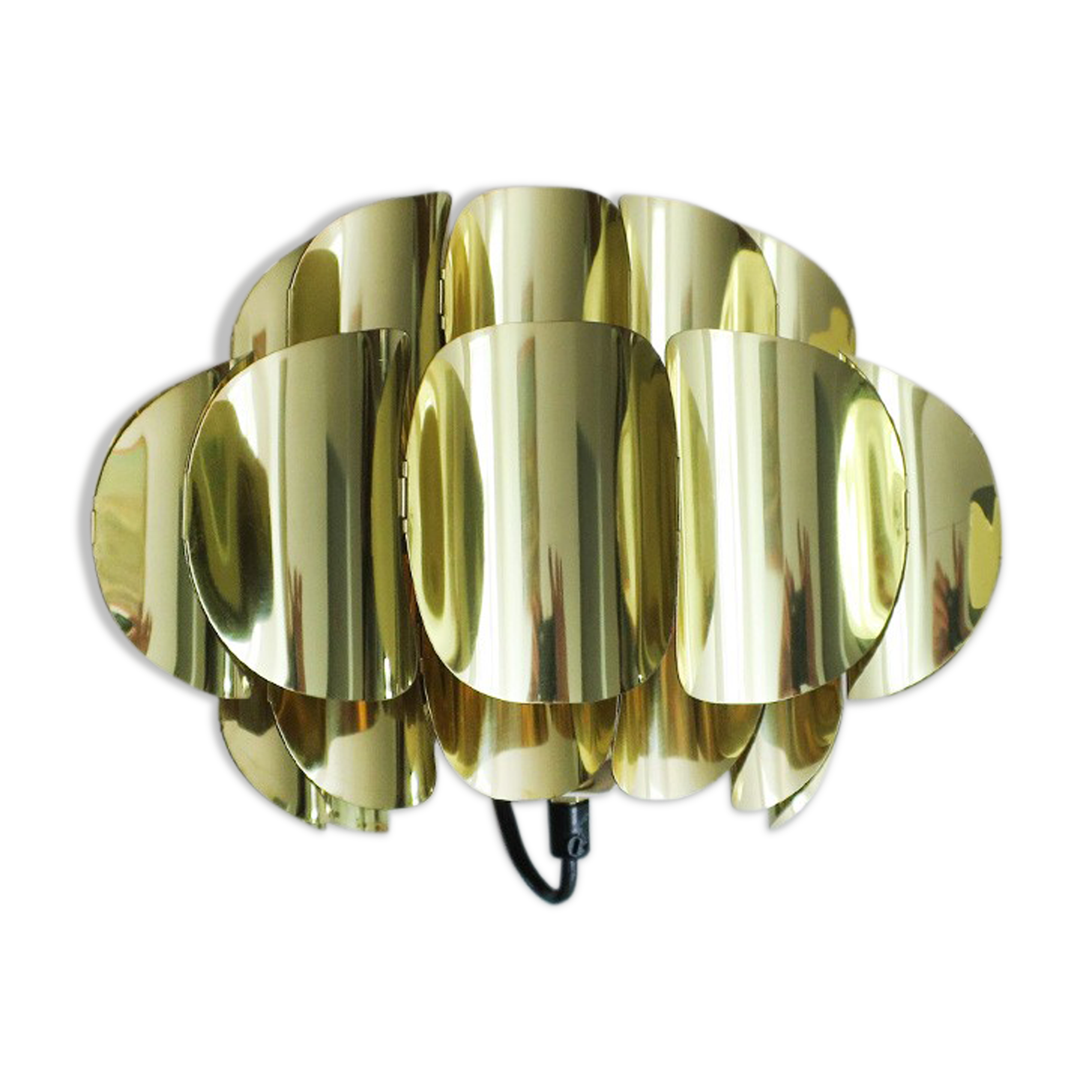 Wall sconce in brass leaf shaped