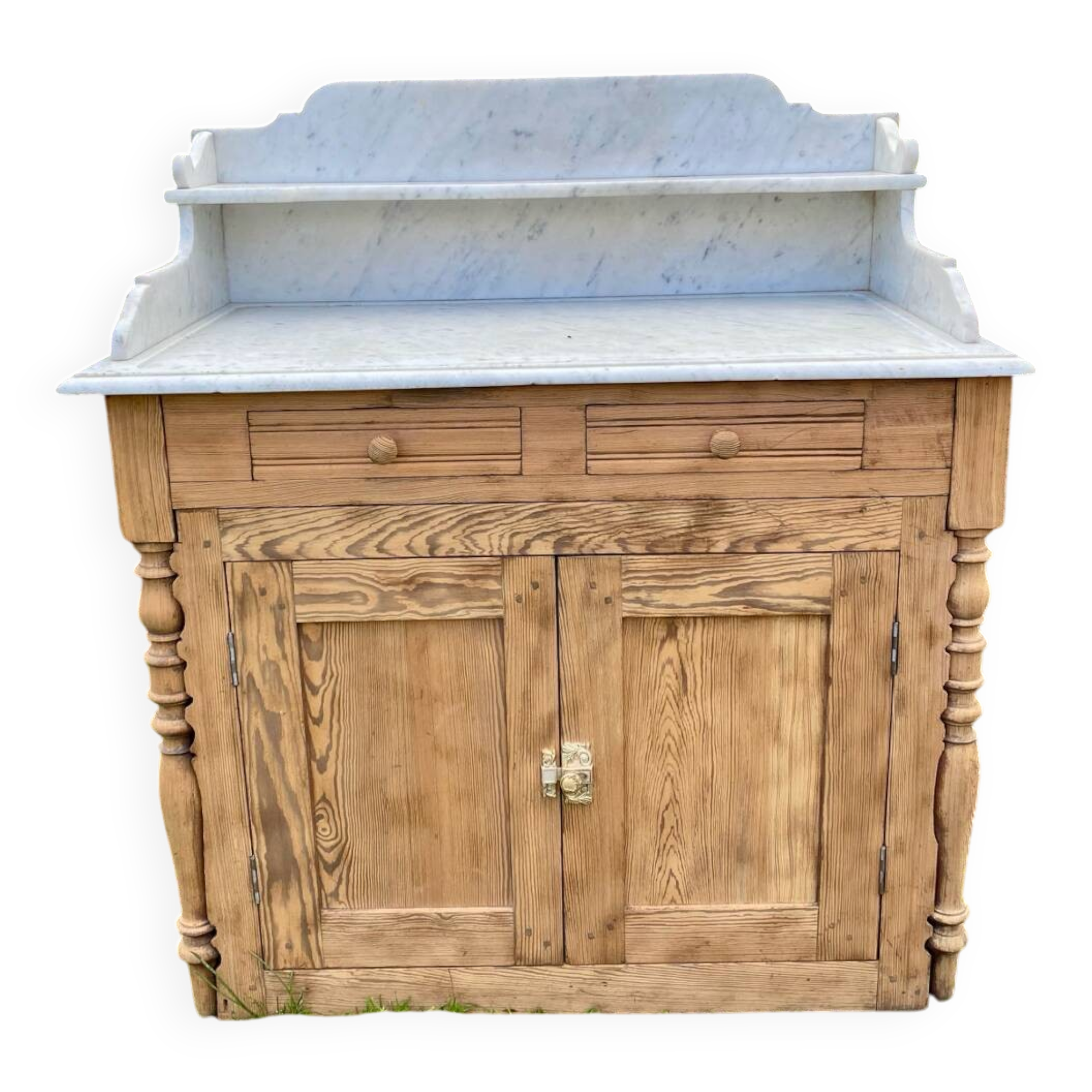 Meuble de toilette en marbre