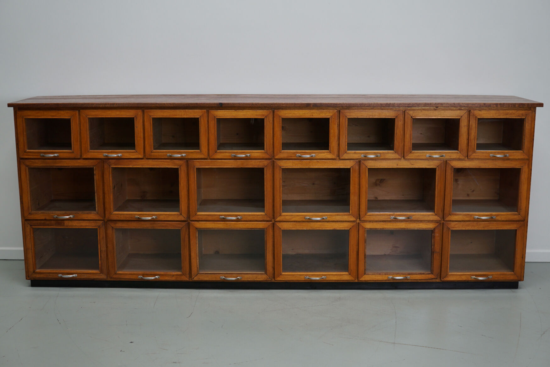 Vintage oak haberdashery cabinet / display cabinet, Netherlands, 1950s