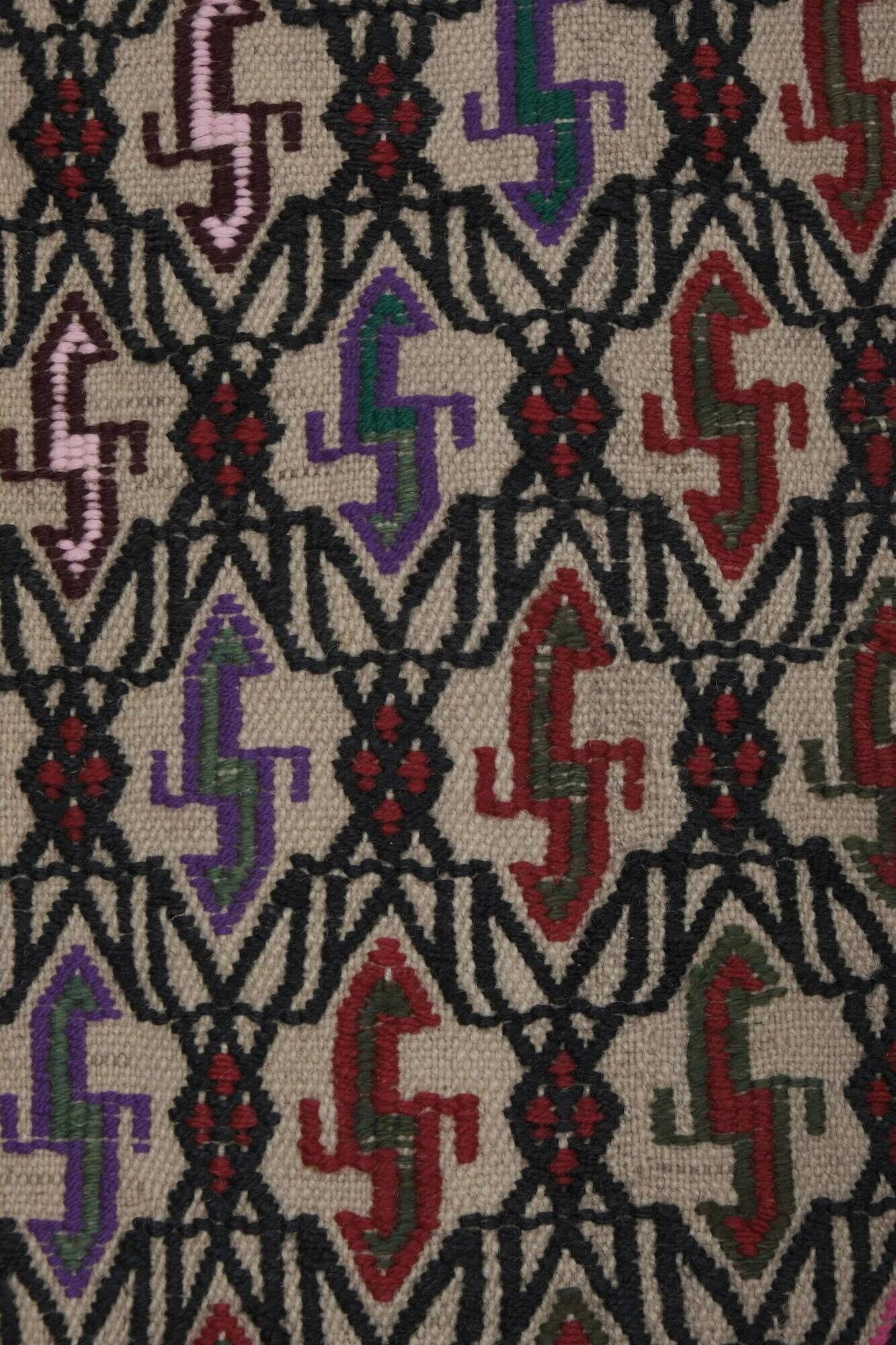 Vintage Turkish kilim, handwoven, 115x153 cm.