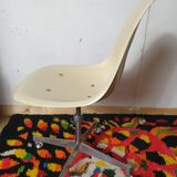 Office chair Ray and Charles Eames
