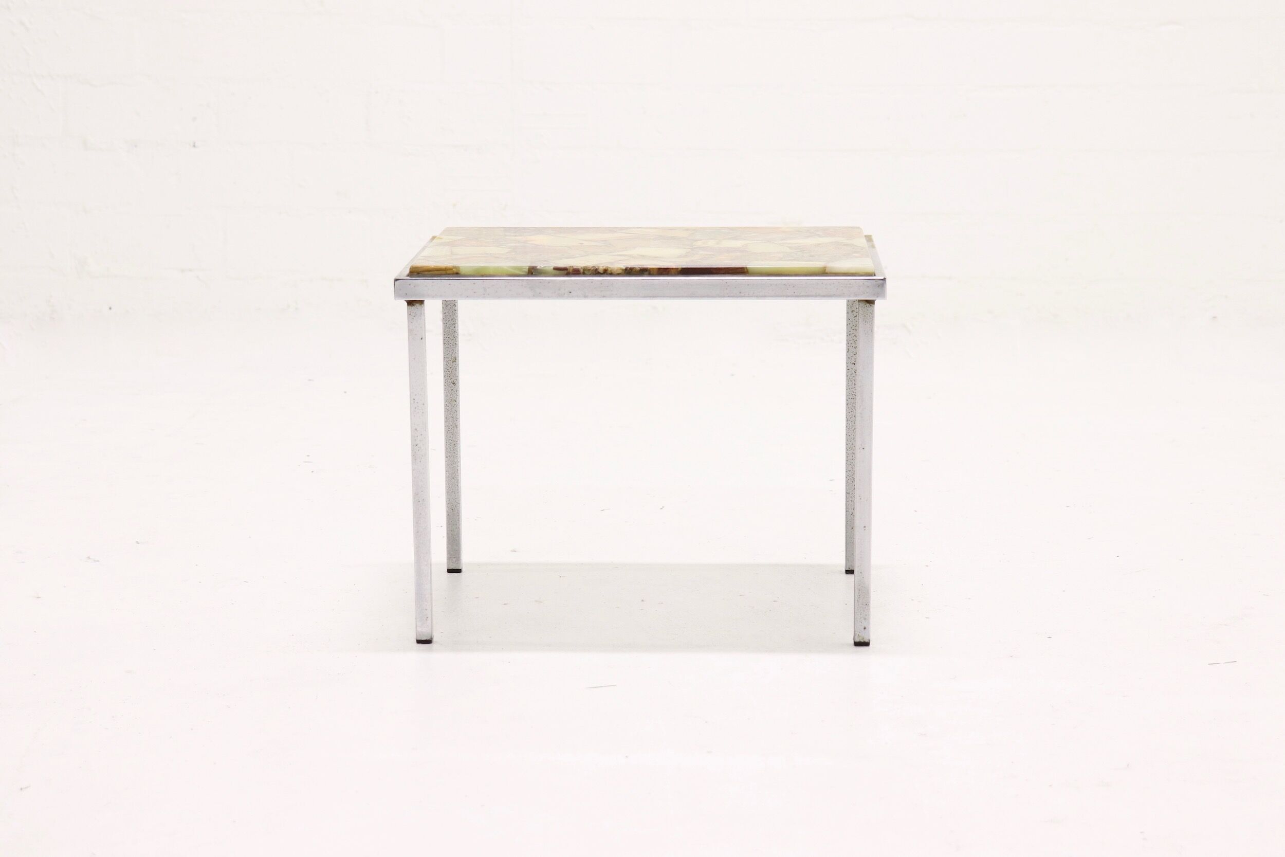 Onyx & epoxy resin side table, 1960s