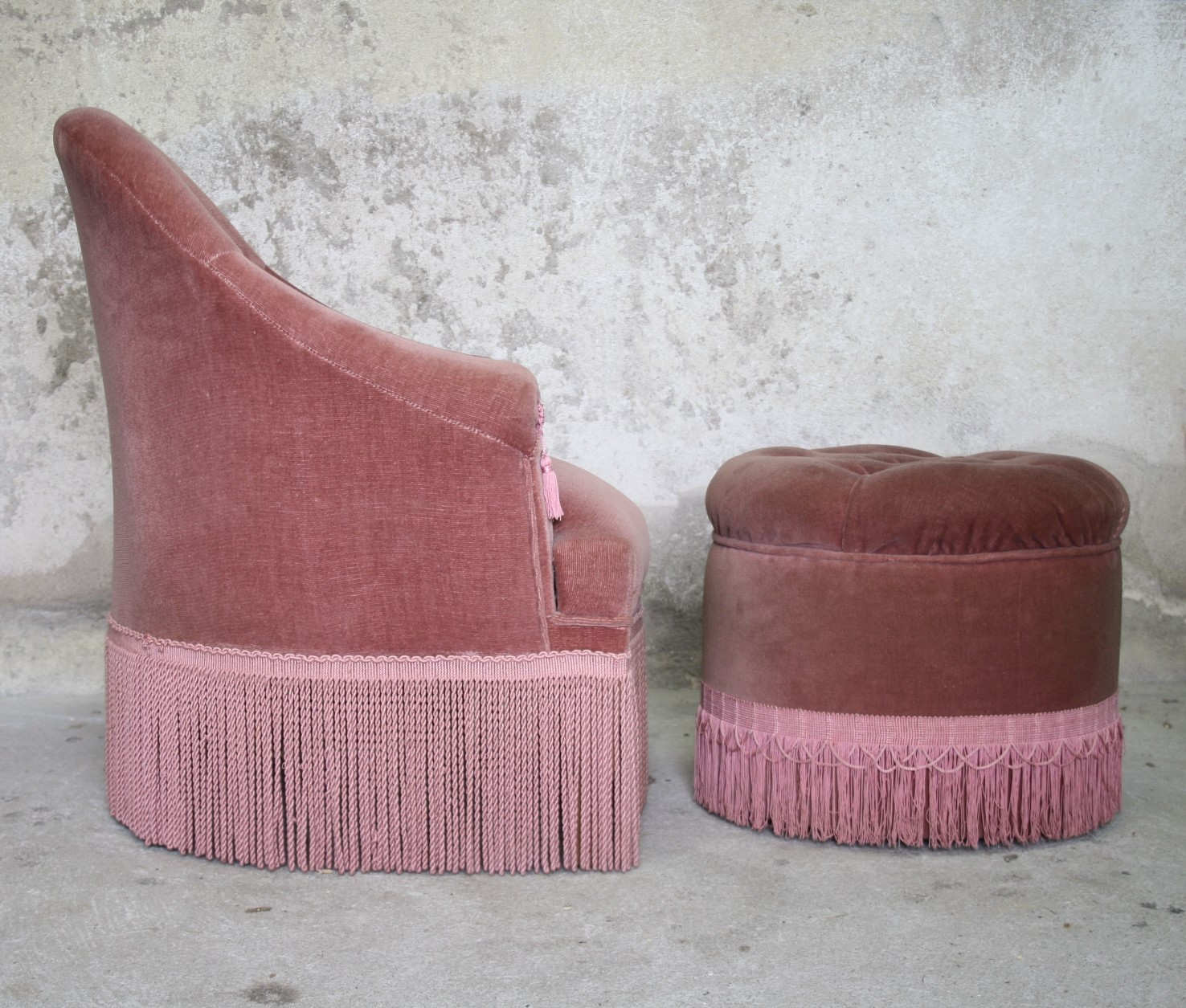 Toad armchair and footrest