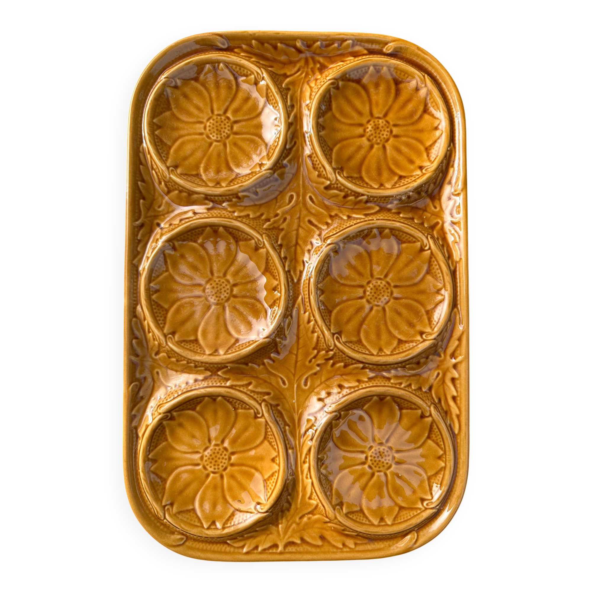 Vintage ochre earthenware artichoke dish, 6 compartments, relief flowers.