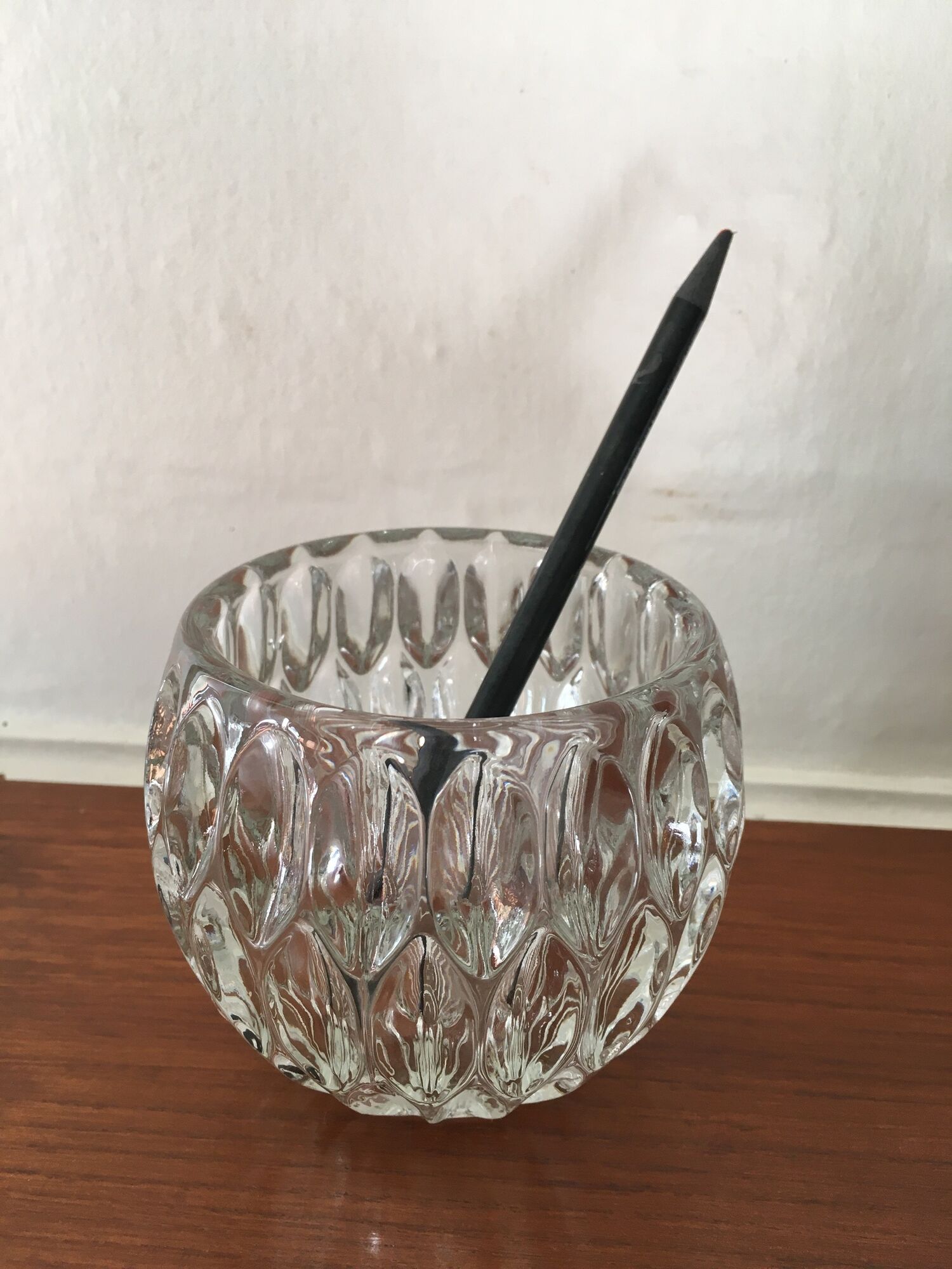 Duo of chiseled glass photophores