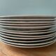 Lot de 12 assiettes plates XIXème Boch Frères Keramis, modèle Trifolium