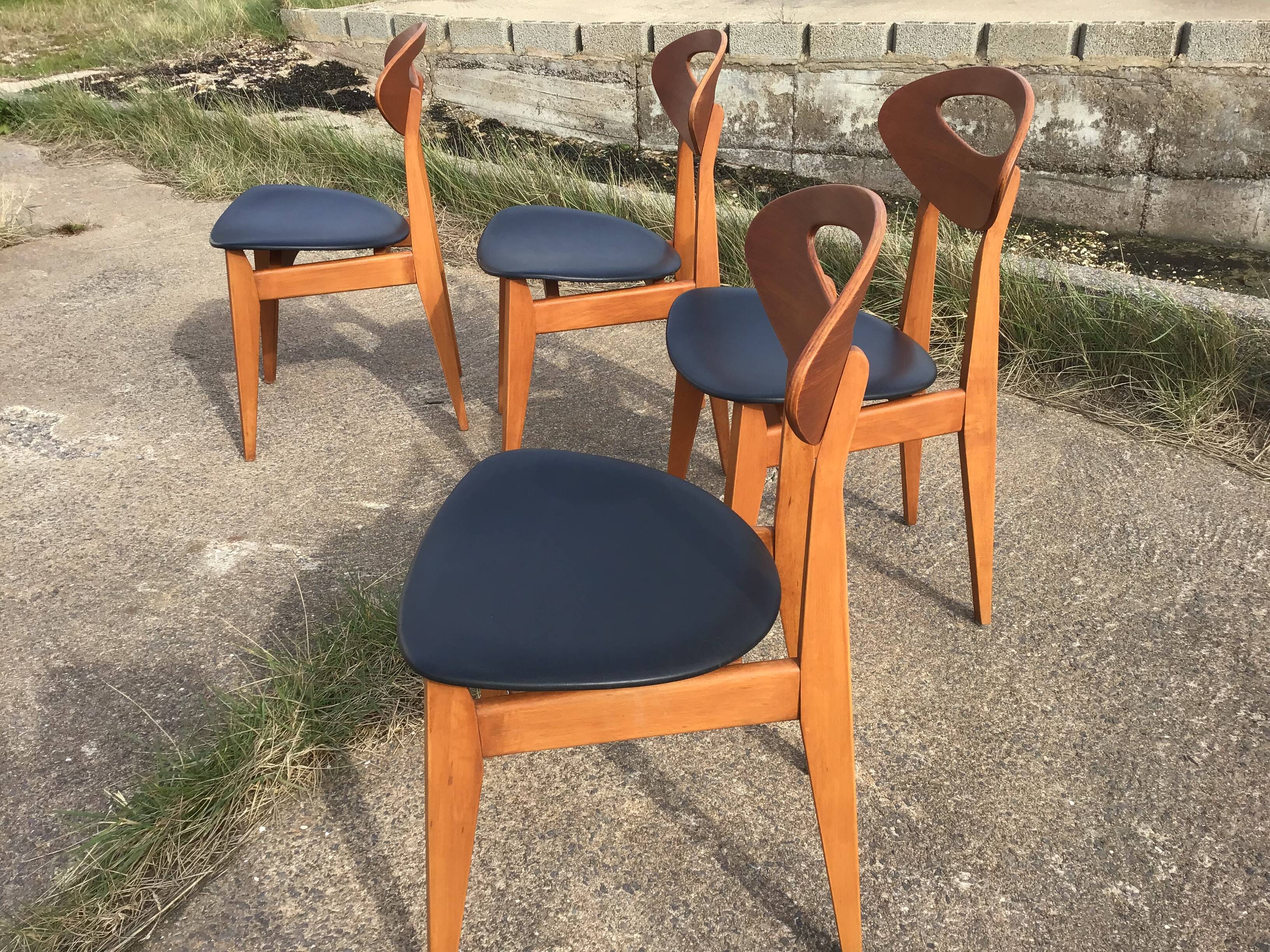Set of 4 vintage chairs Scandinavian spirit