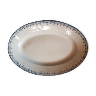 Plat oval en faïence ancienne