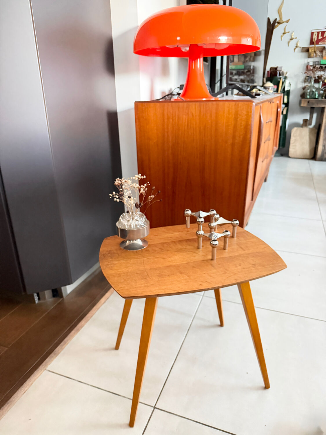 Table d'appoint vintage en bois et pieds compas