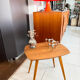Table d'appoint vintage en bois et pieds compas