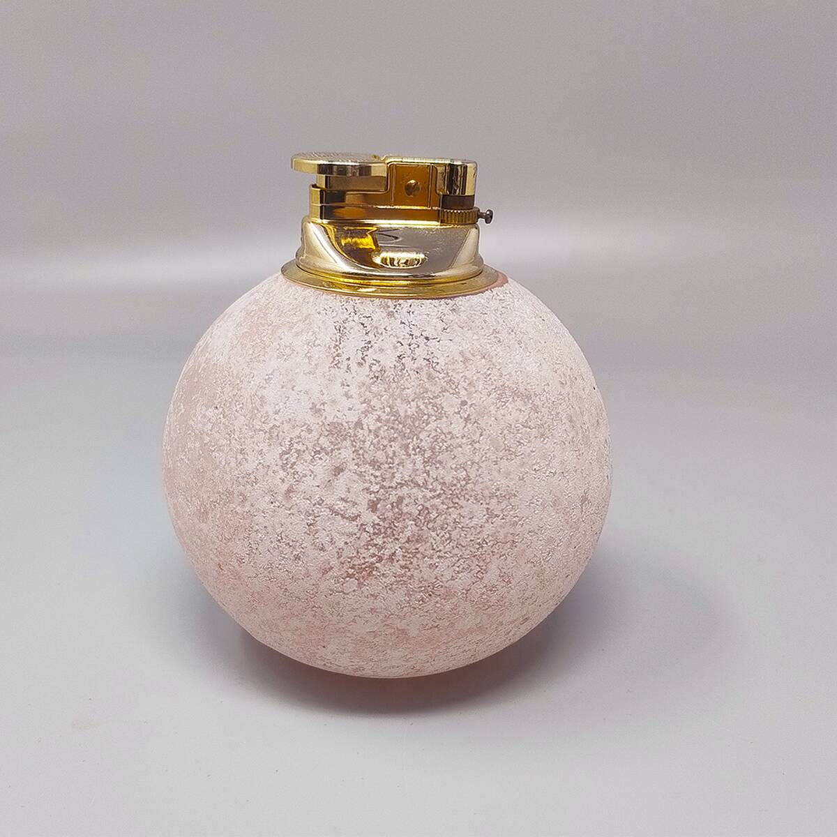 1960s Table Lighter in Murano Frosted Glass by Paolo Traversi. Mad