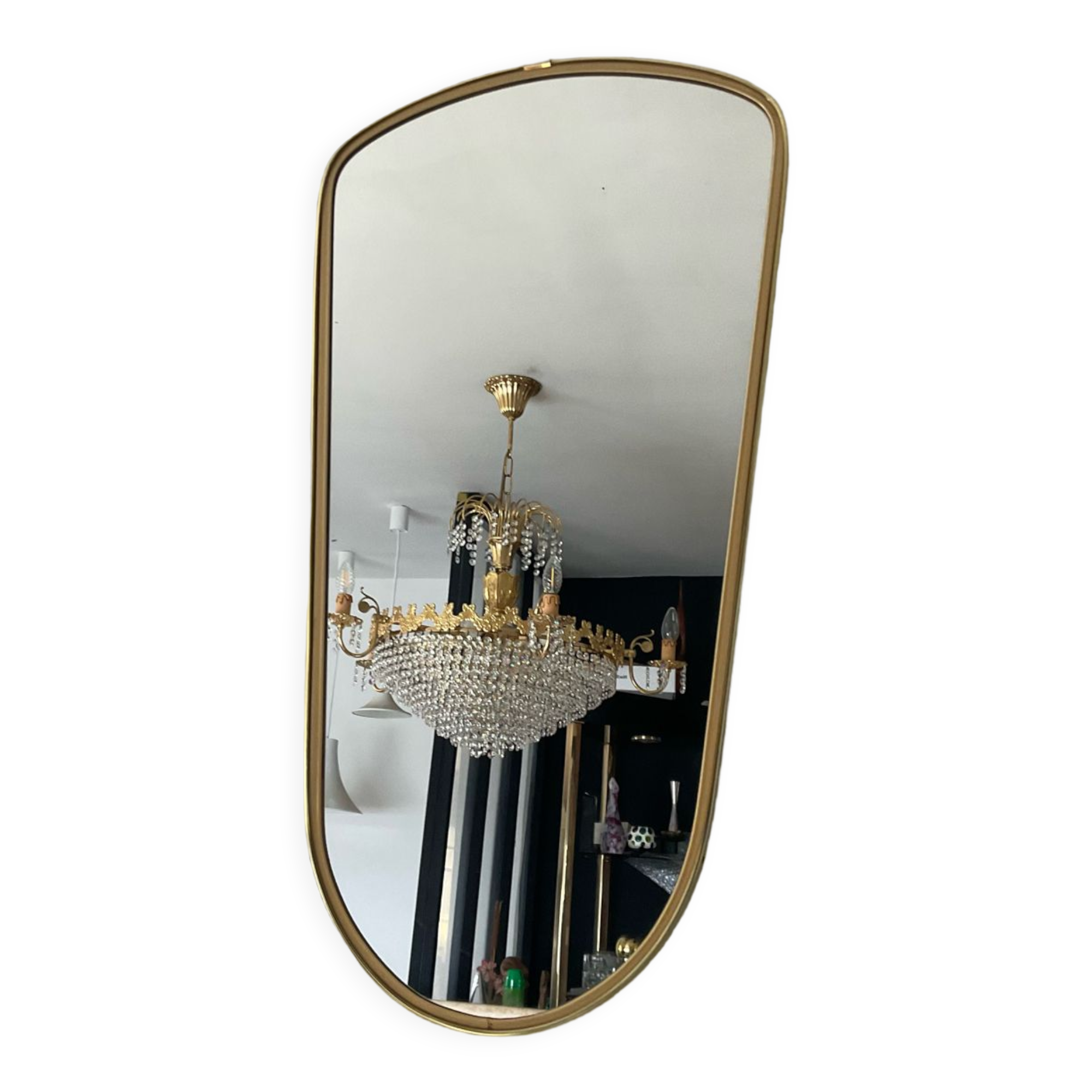 Asymmetrical free-form mirror from the 70s