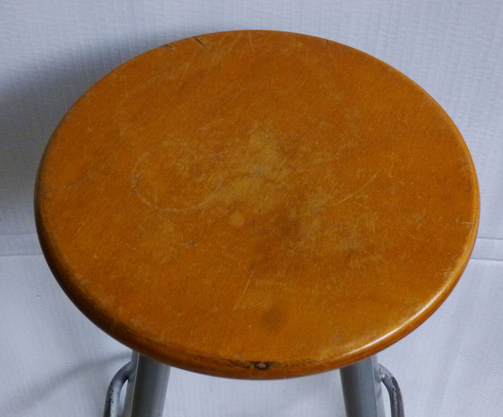 High stool in wood and metal
