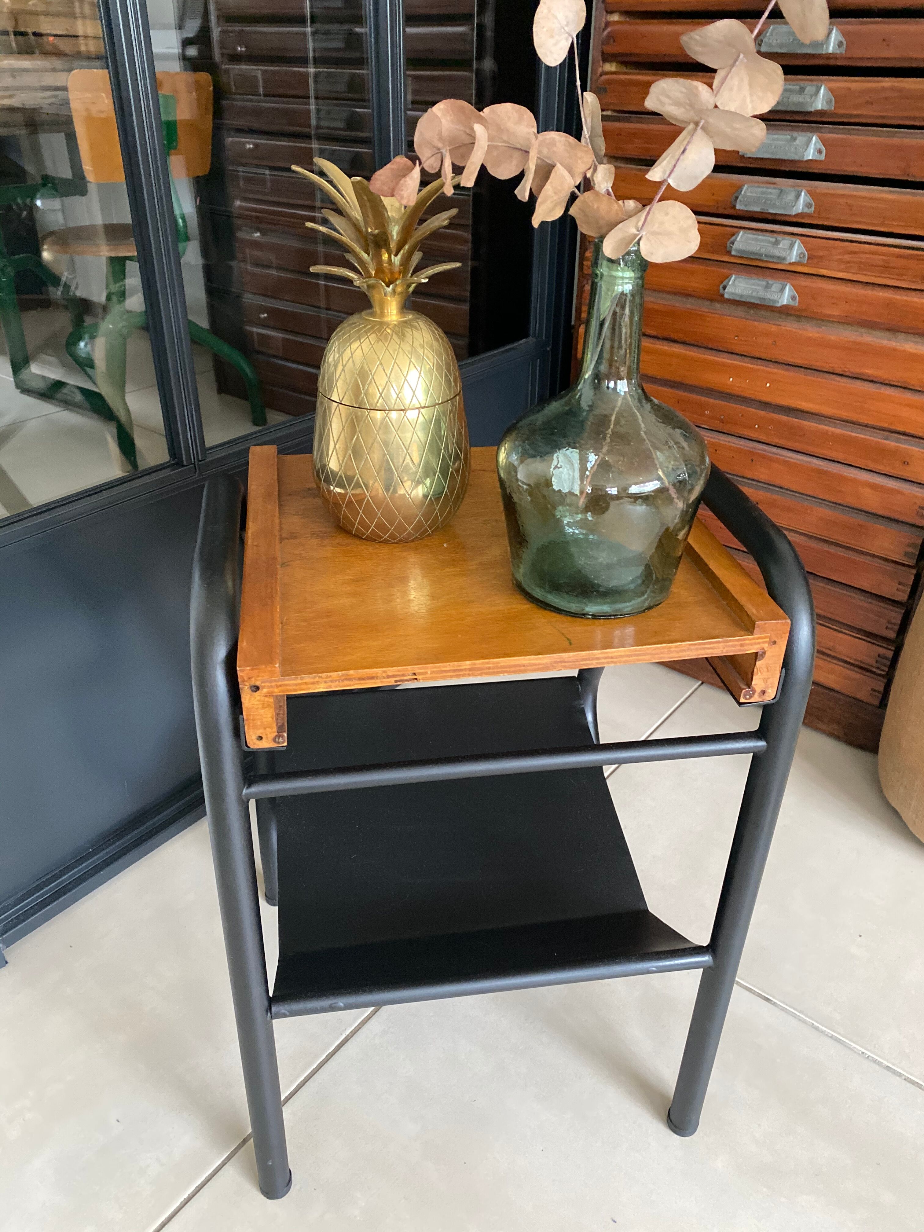 Chevet d’internat vintage