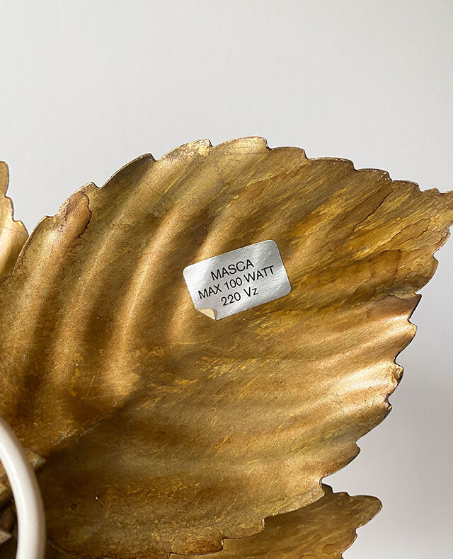 Masca golden metal flower wall lamp