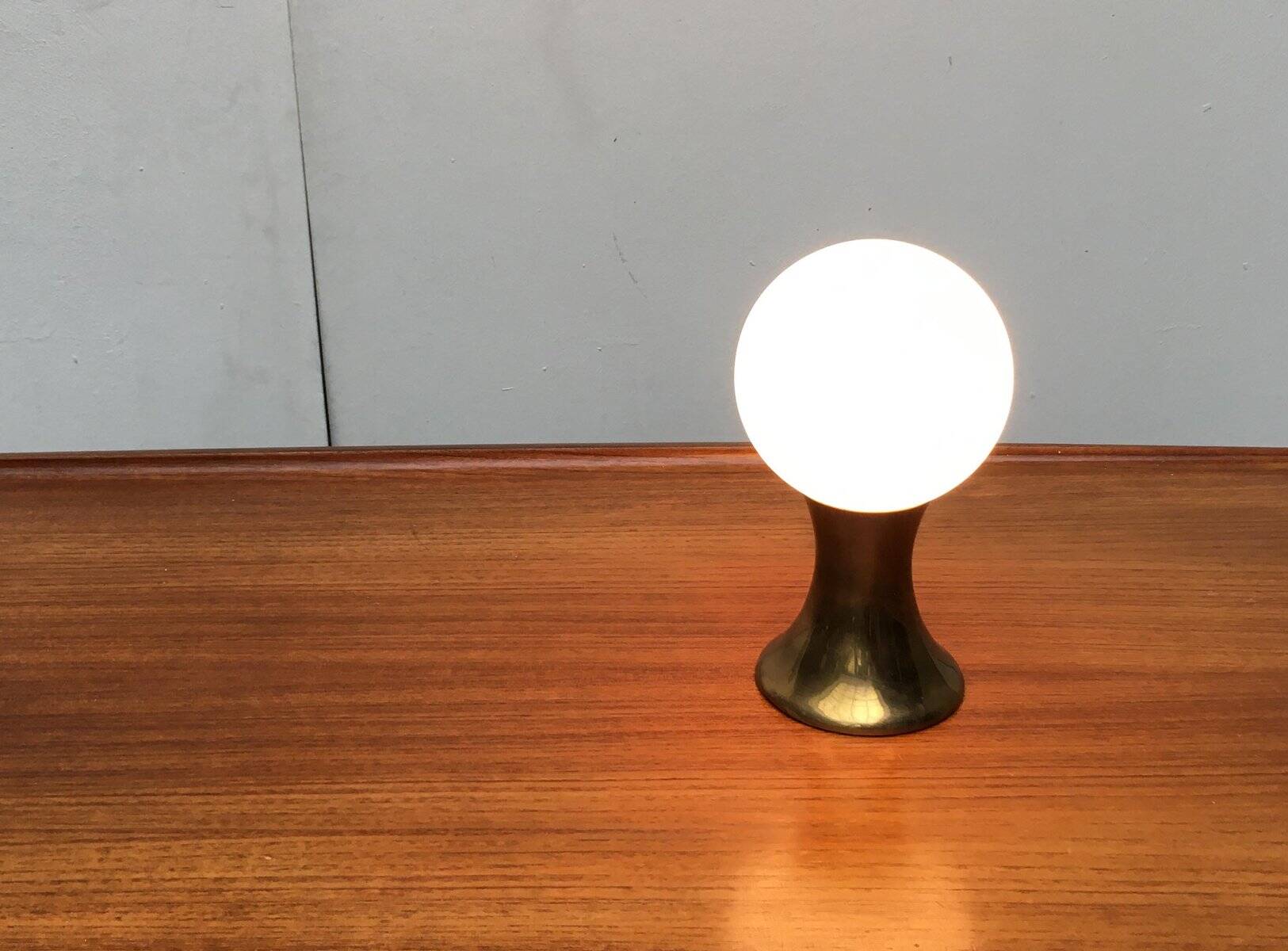 Lampe de table milieu du siècle