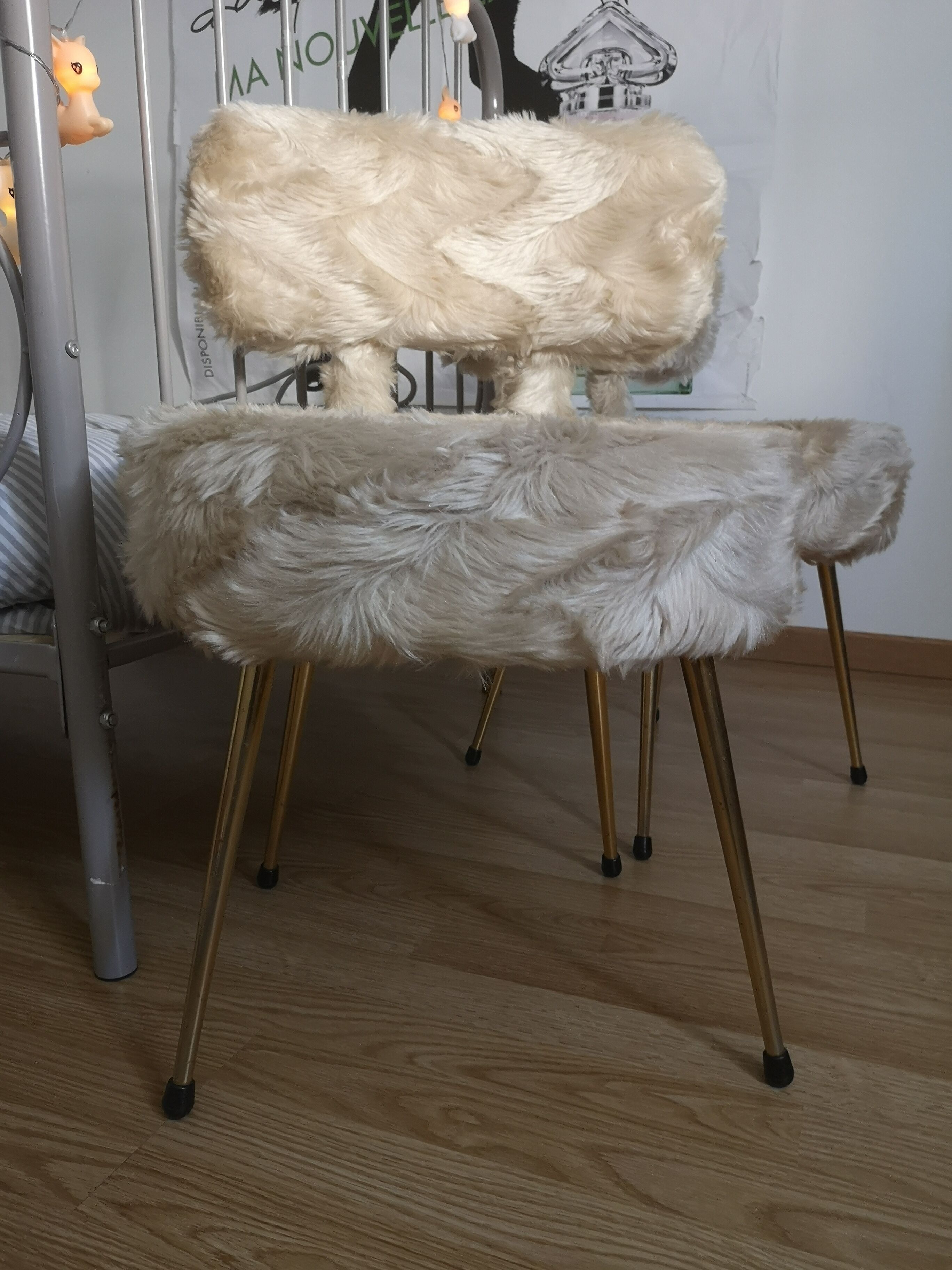 Pair of chairs pelfran moumoutes beige years 70