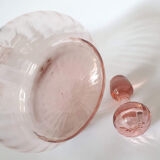 Carafe en verre rose