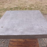 Table industrial iron and wood