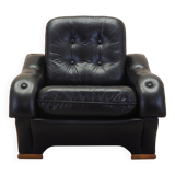 Black armchair, Italian design, 1980s, production: Italy