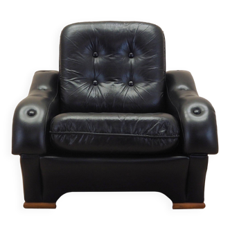 Black armchair, Italian design, 1980s, production: Italy