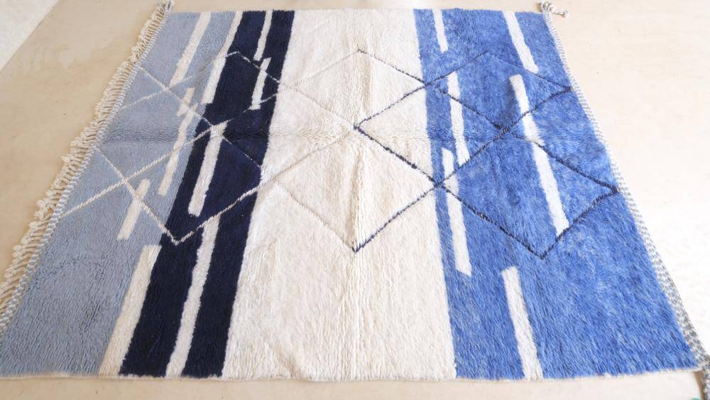 Beni Ourain rug from Morocco - 269 x 227 cm