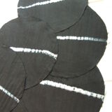 6 old linen placemats