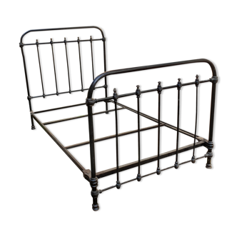 Wrought iron bed