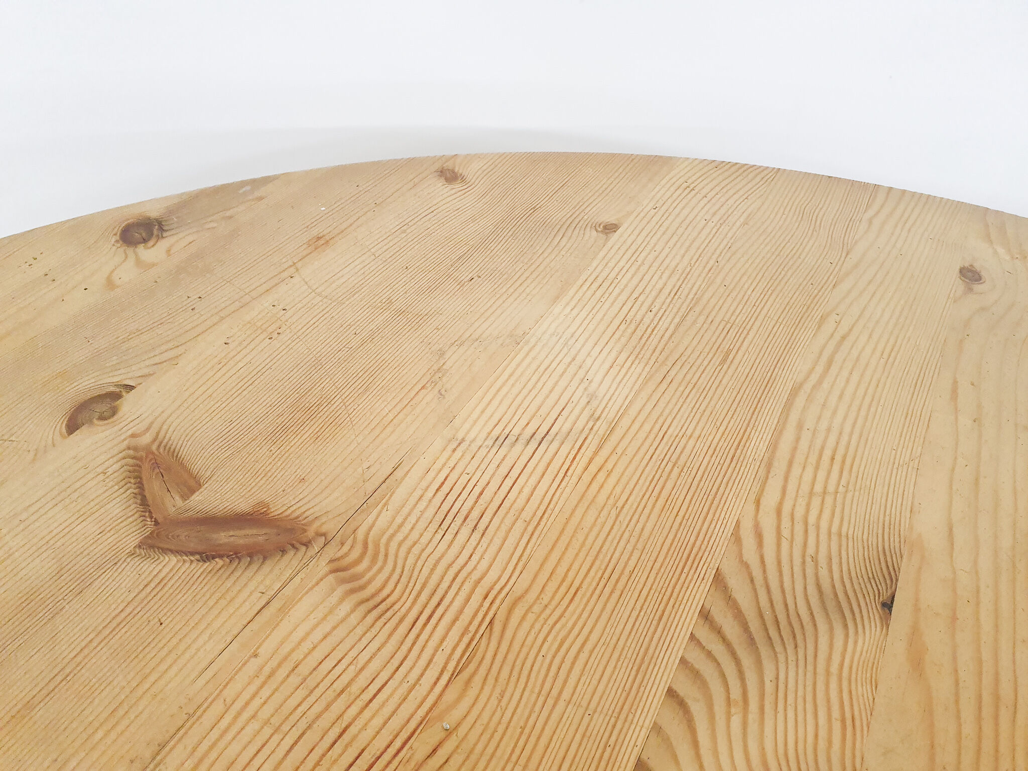 Large pinewood extendable dining table1970's