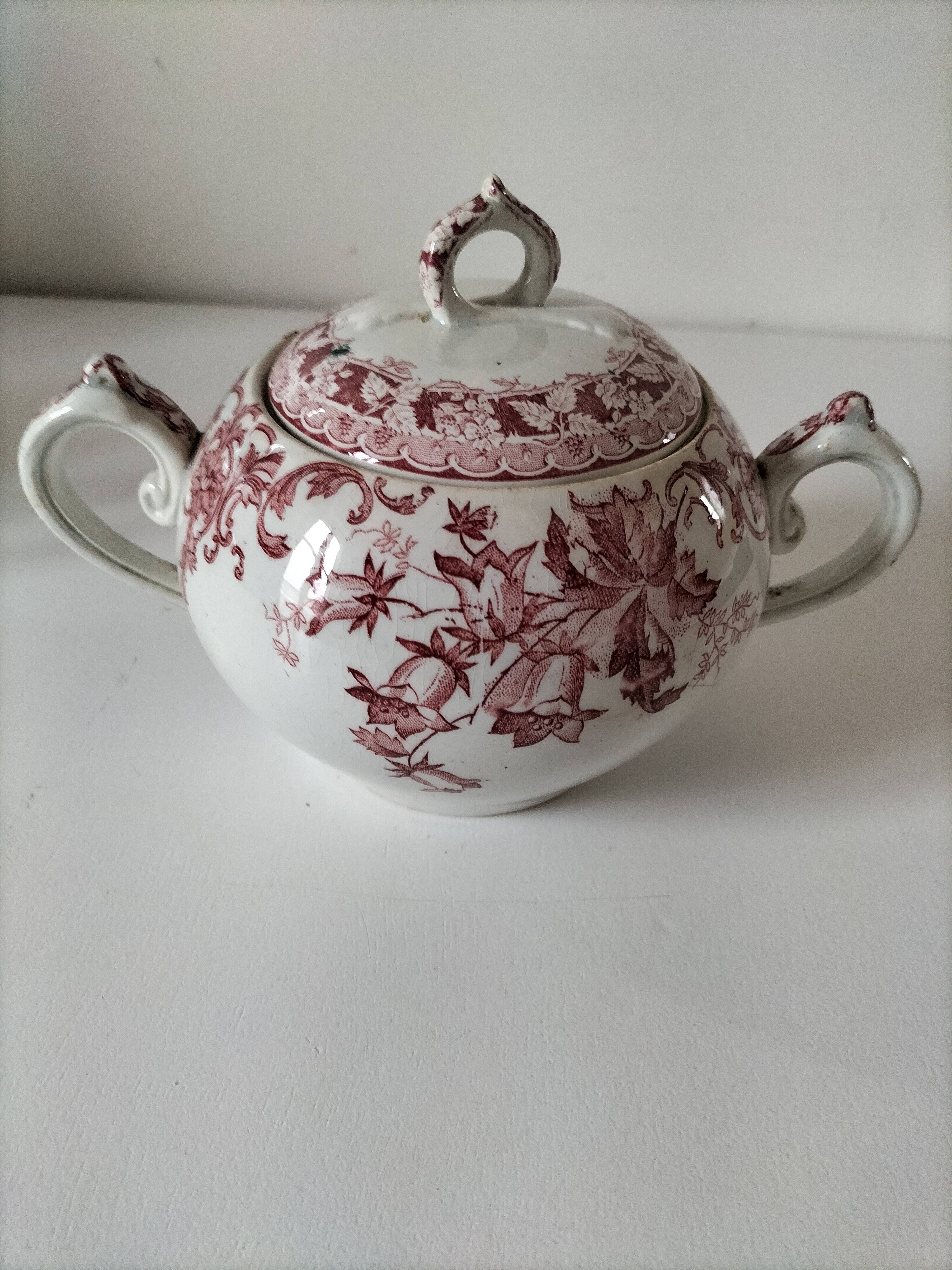 Saint-Amand & Hamage antique sugar bowl – Campanule rouge model