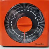 Vintage scale format Terraillon orange 70s