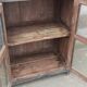 Petite armoire vitrée en bois