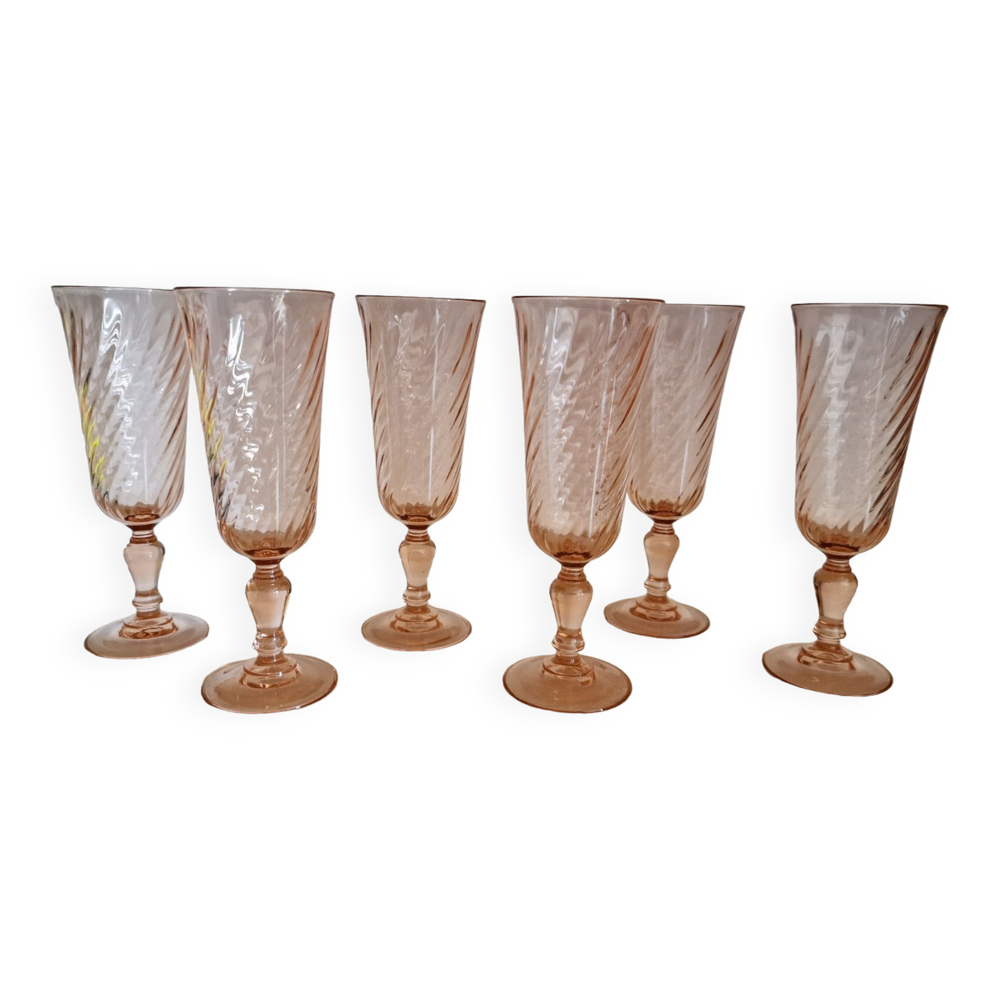 6 champagne glasses in rosaline.