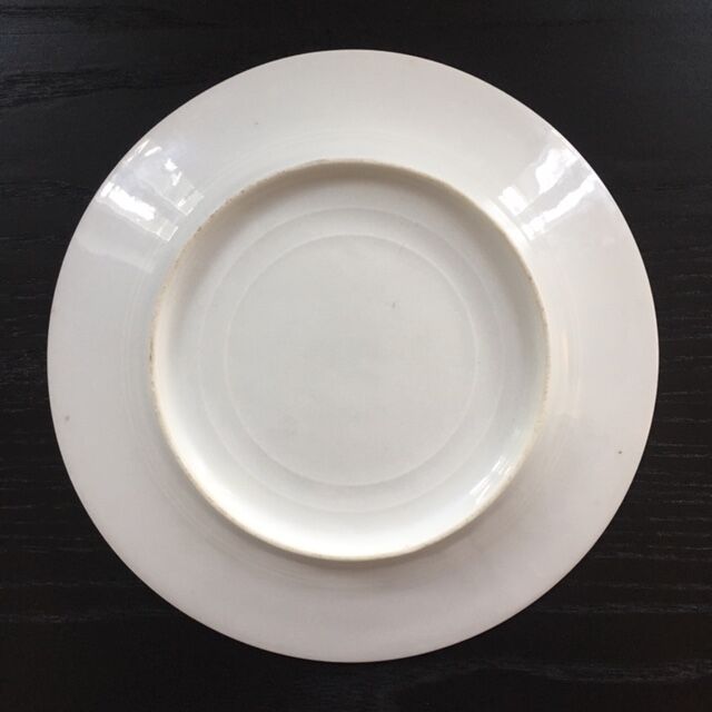 Retro floral decorative plate